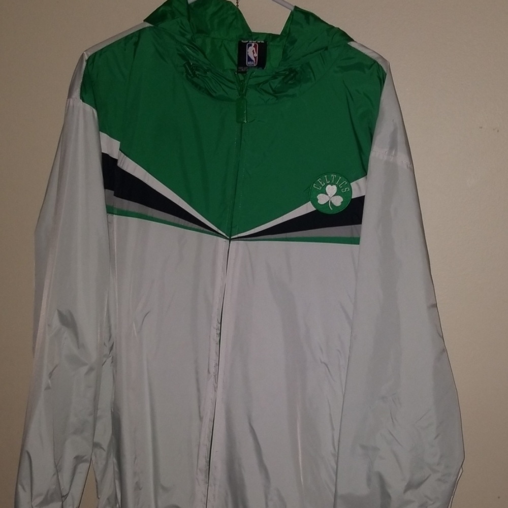 New Bolson celtics hooded jacket xl